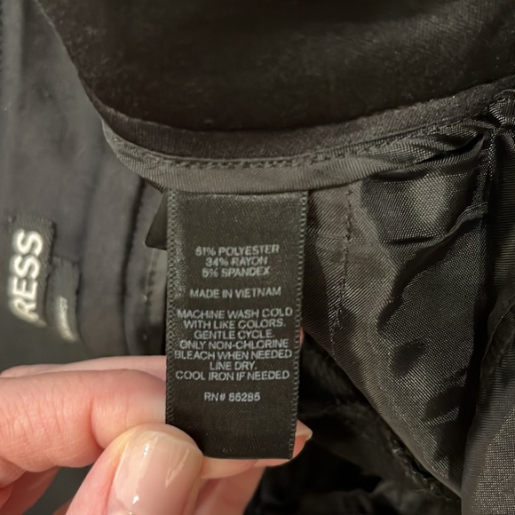 SOLD - no longer avail - Express pants (straight fit) - Picture 2 of 3